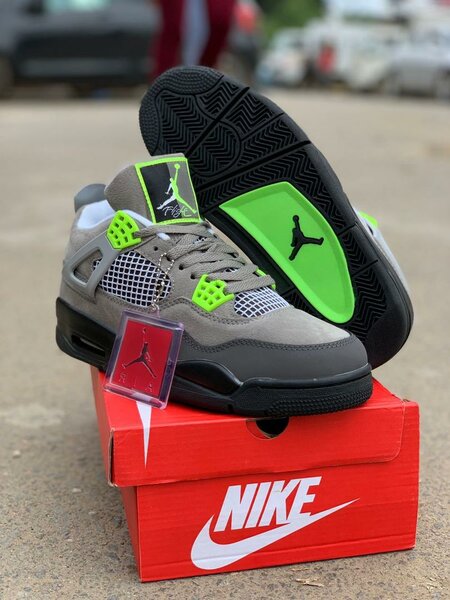 Jordan 4