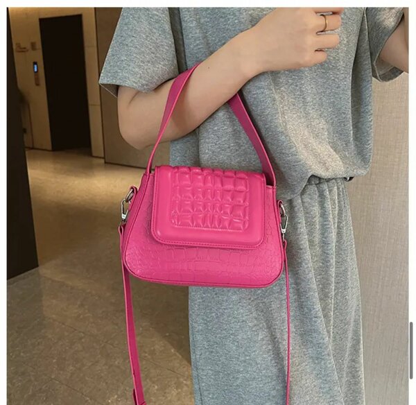 Sac à main rose élégant
