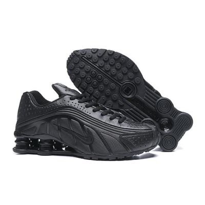 NIKE SHOX R4