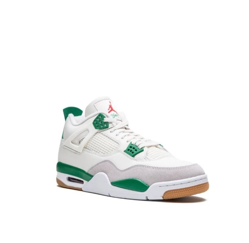 Jordan 4 SB dunks