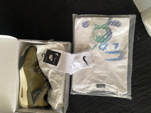 Jordan 4s