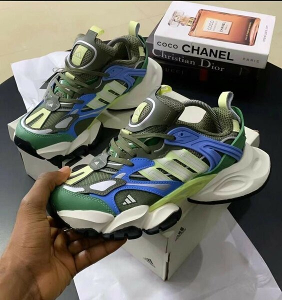 ADIDAS CLASSIC