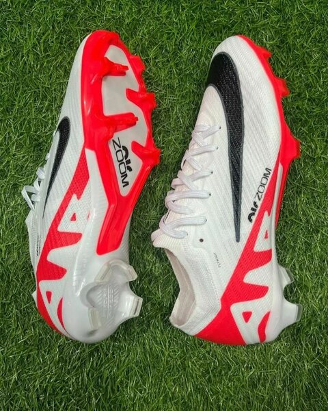 NIKE FOOTBALL BOOTS