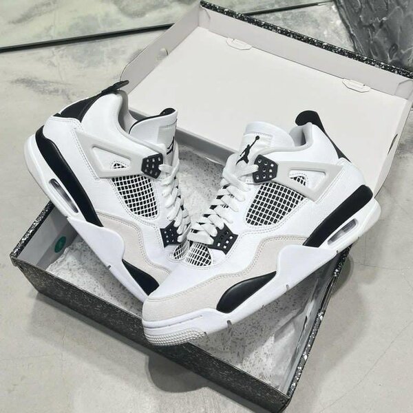 Men sneaker