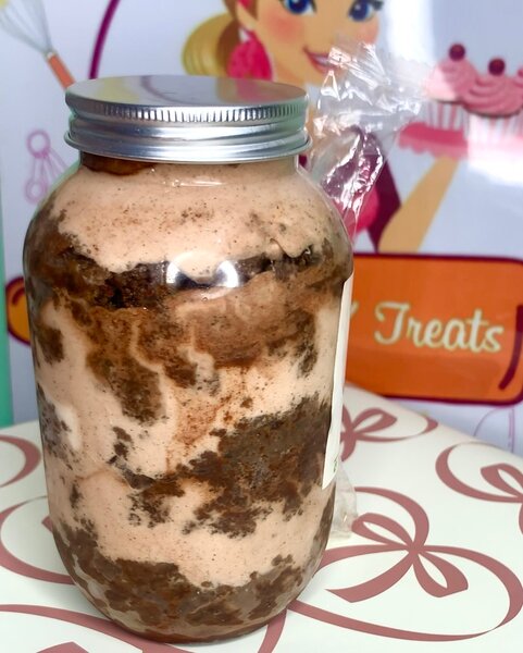 Cake in cups