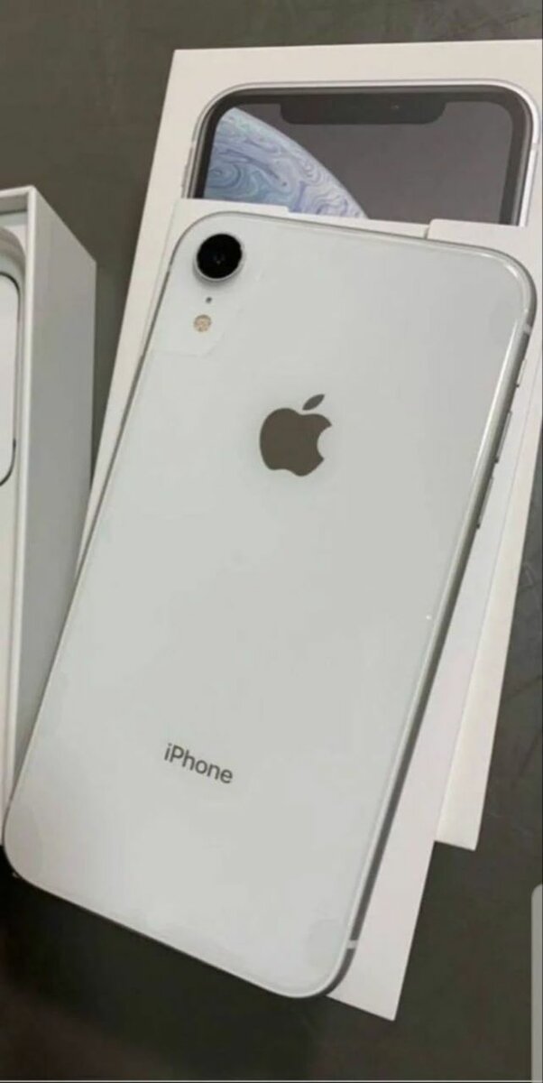 iPhone XR