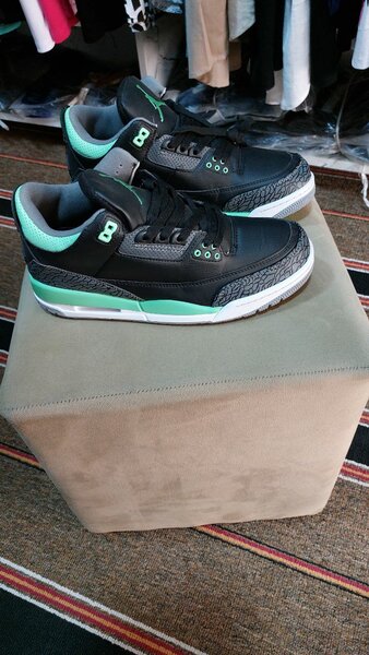 Jordan 4