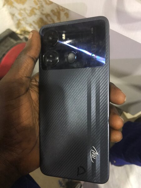Smartphone ITEL P40