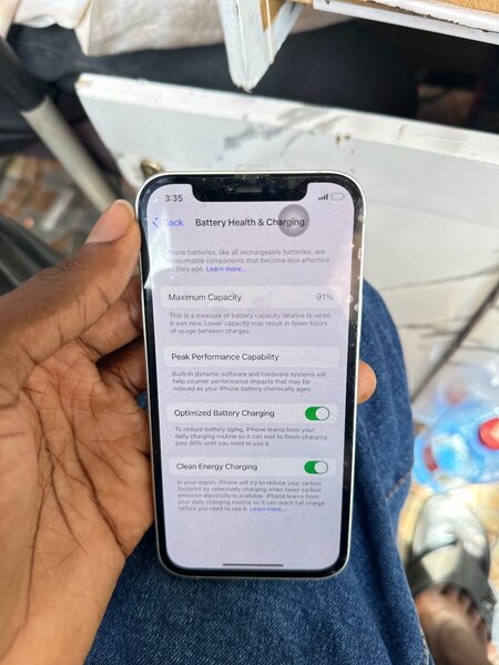 iPhone 12 64GB