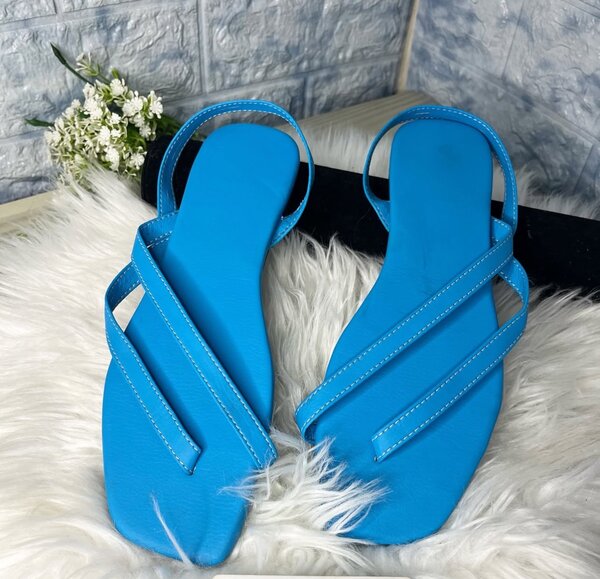 Ladies slippers