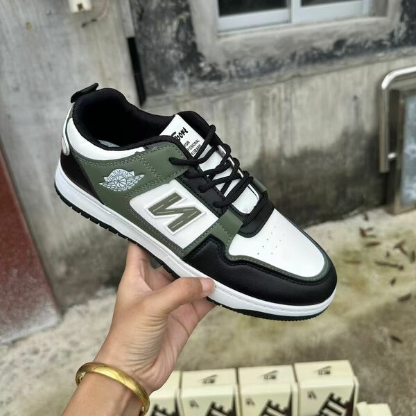 Men's shoes