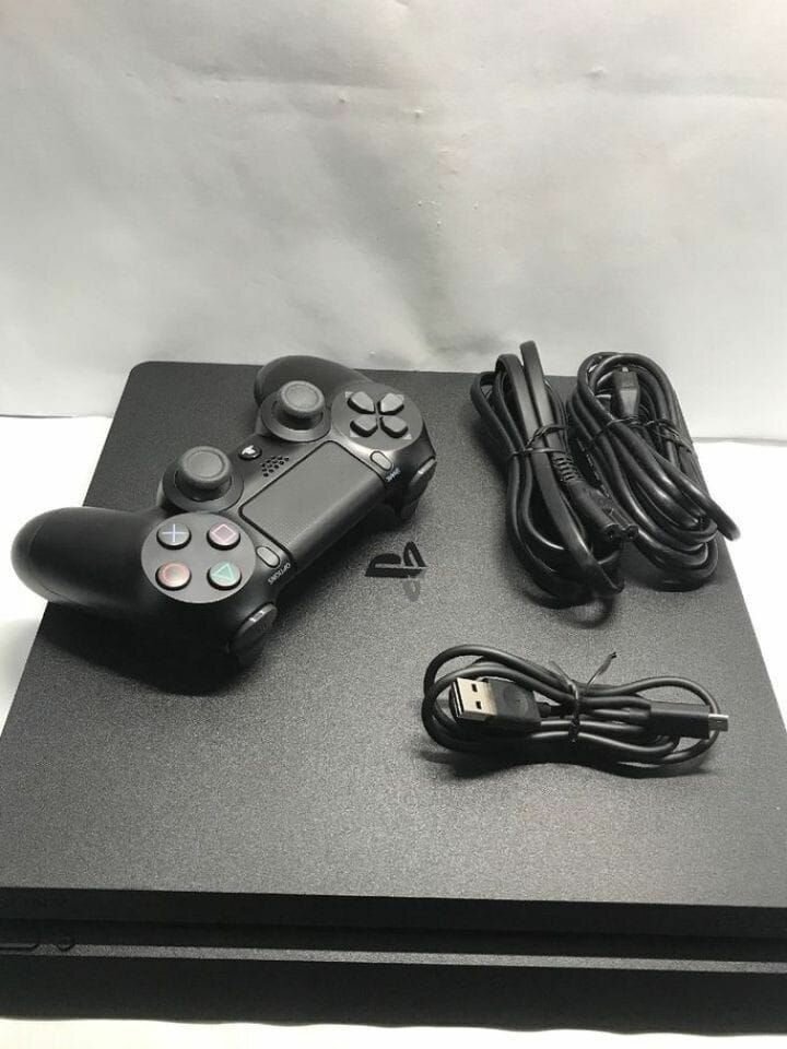 PS 4