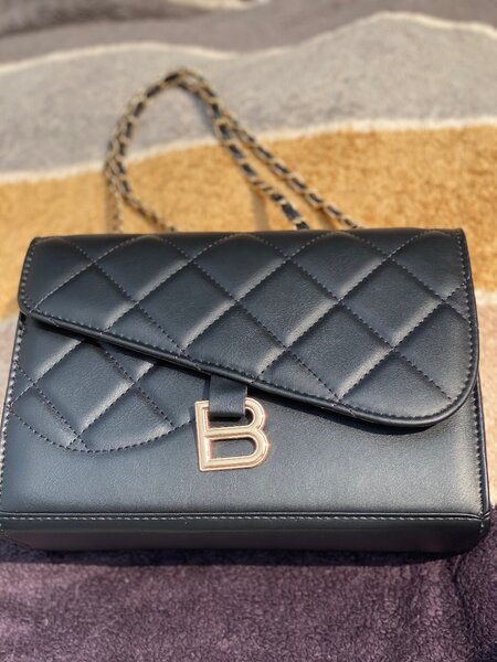 Ladies bag