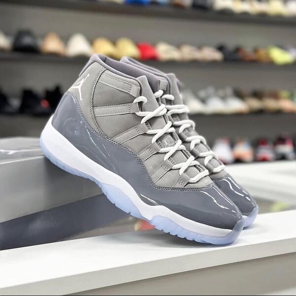 Trendy Sneakers