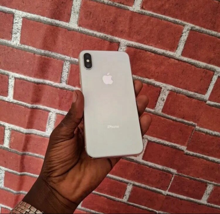 iPhone X