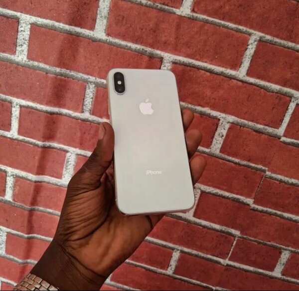 iPhone X
