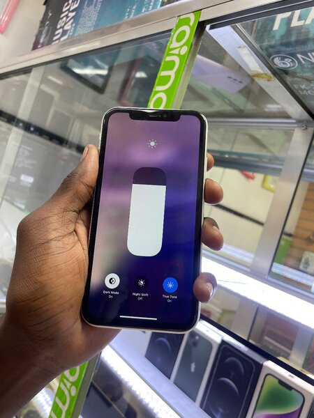 IPHONE 11 64GB