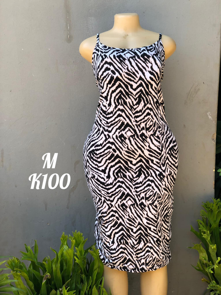 Robe blanc noir