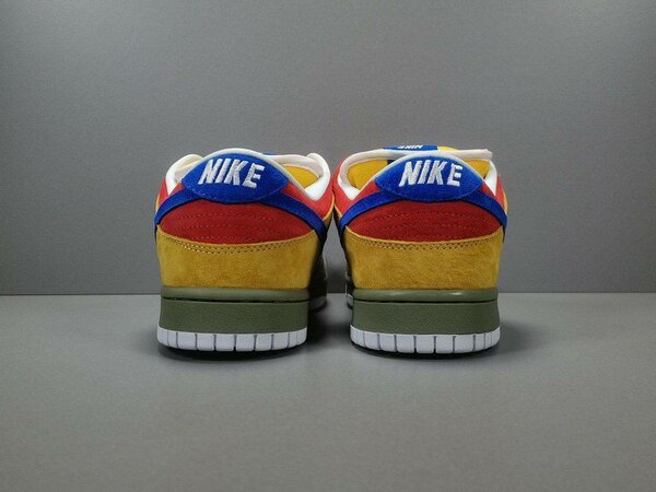 NIKE SB