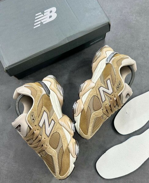 NEW BALANCE CLASSIC