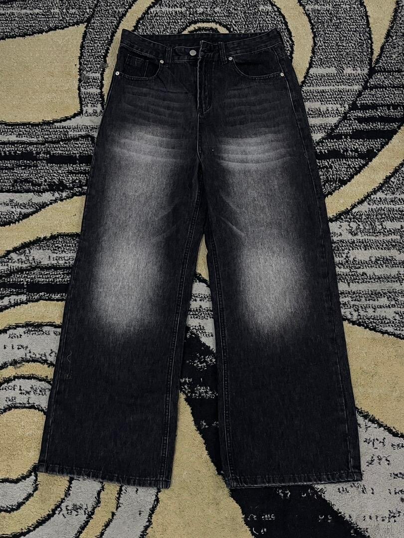 Jean noir délavé ample