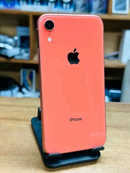 iPhone XR 64GB Coral