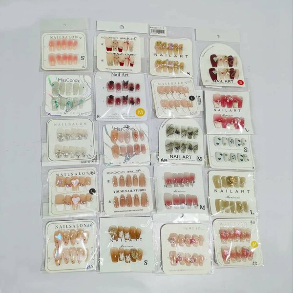 Faux ongles