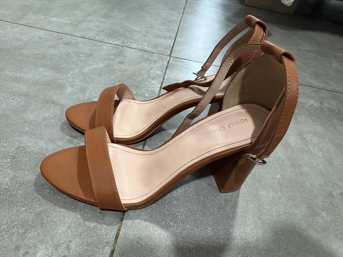 Sandales à talon