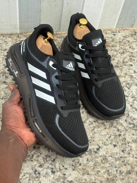 Chaussures adidas homme