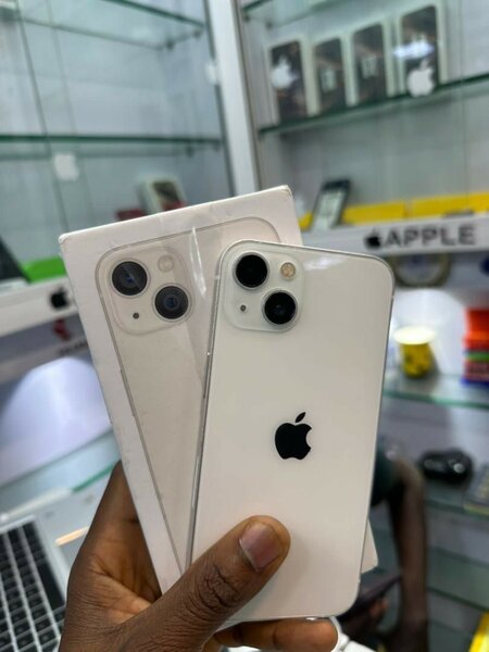 iPhone 13