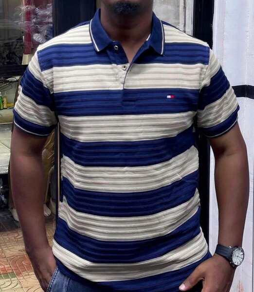 T-shirt polo bleu