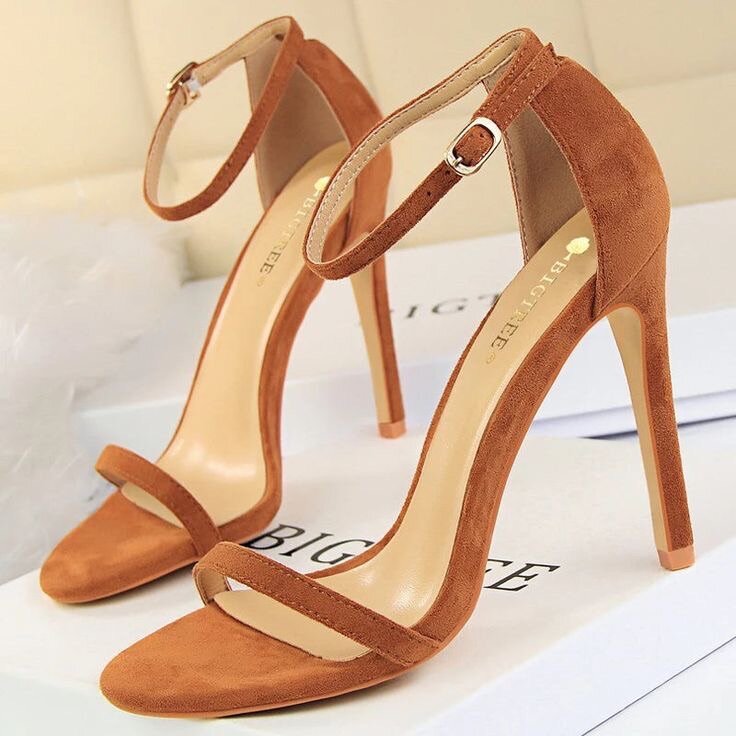 HEELS