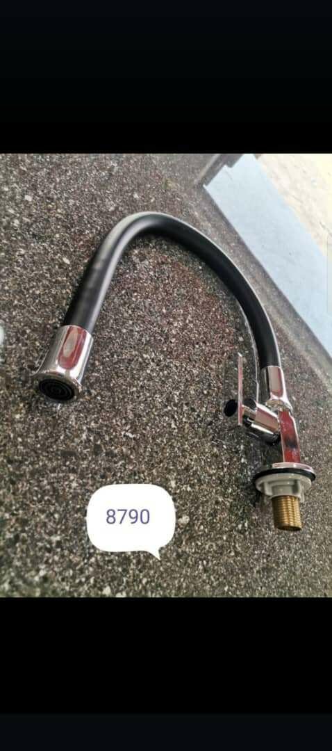 Robinet flexible moderne