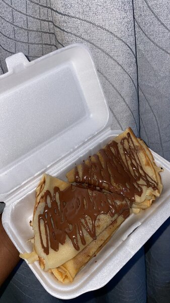 CRÊPES AU NUTELLA
