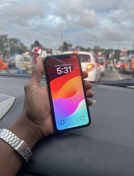 iPhone 11 64 gig