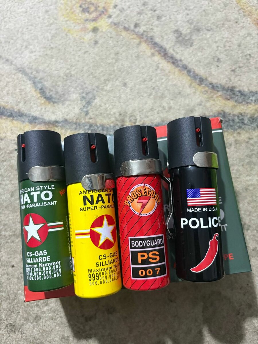 Sprays de défense CS robustes