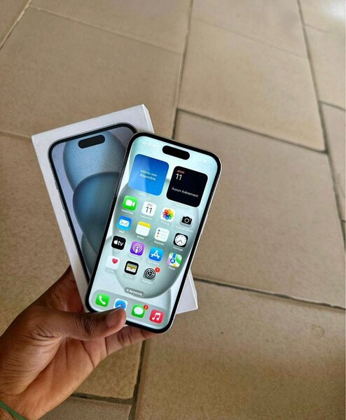 Iphone 15 simple