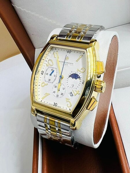 Une montre homme