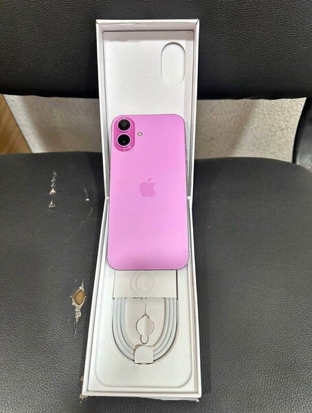 iPhone 16 rose