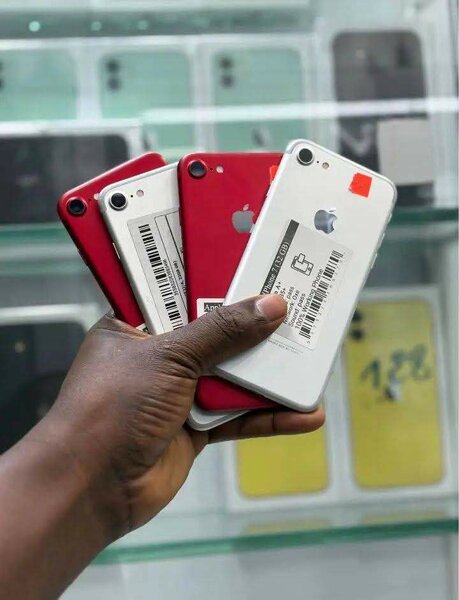 iPhone pré-possédé, divers modèles