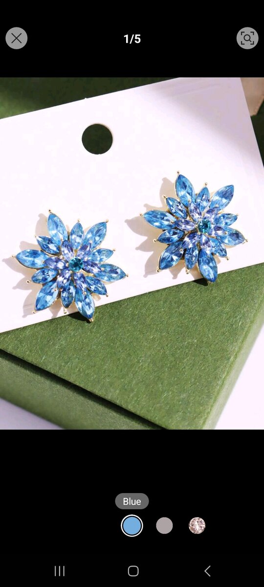 Snowflake shape rhinestone earrings