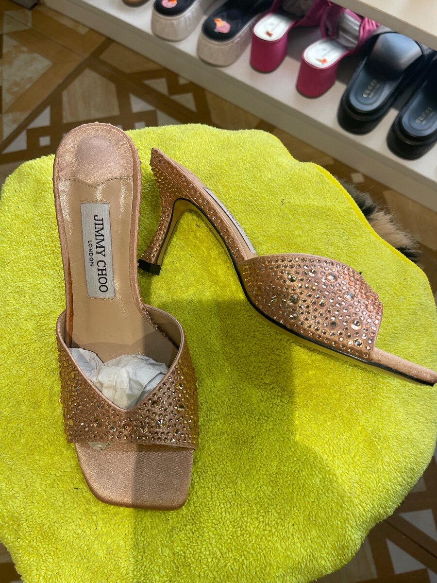 Jimmy choo