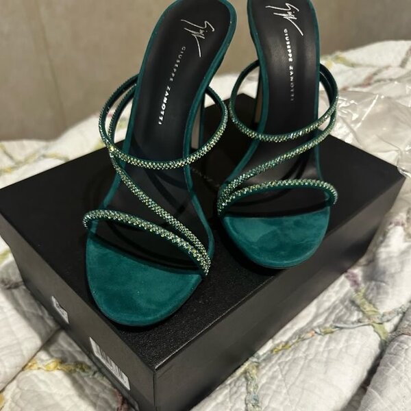 Heeled