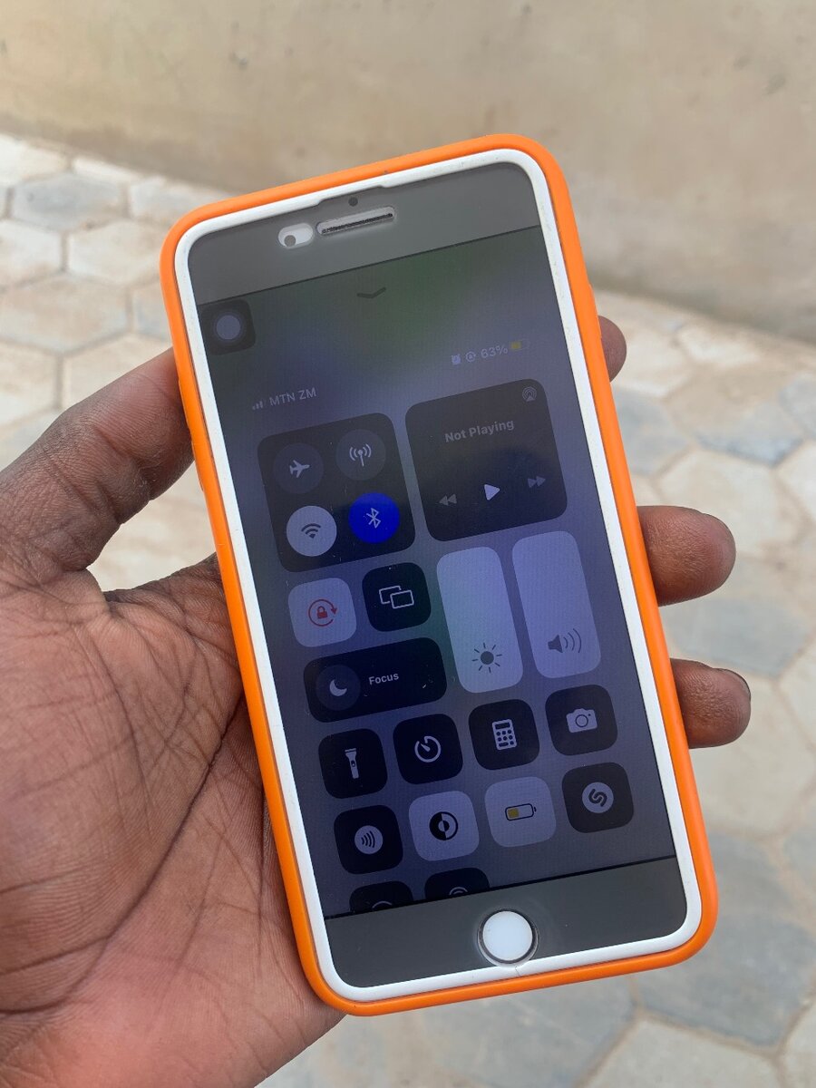 iPhone 8+ 64gb
