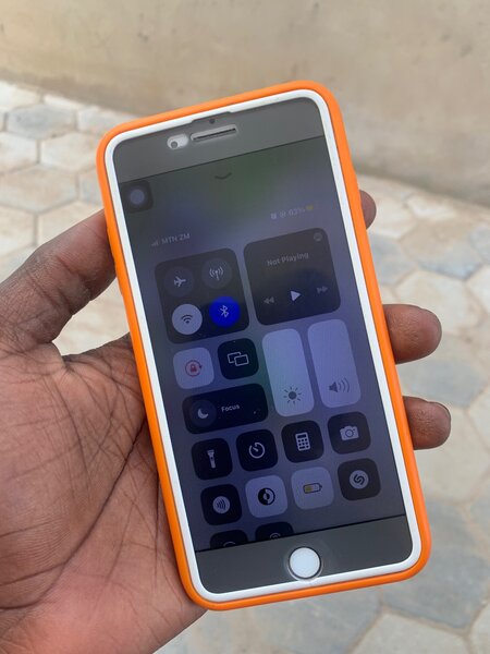 iPhone 8+ 64gb