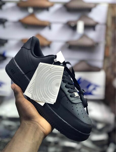 Black Airforce 1s
