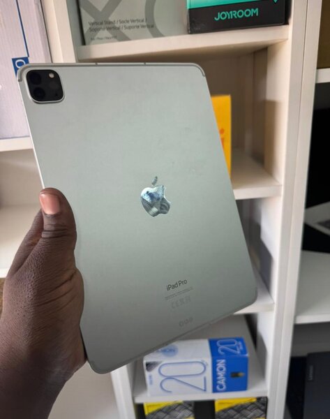 IPAD PRO M2 CHIP