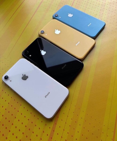 iPhone XR -64GB