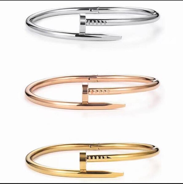 Nail bracelet