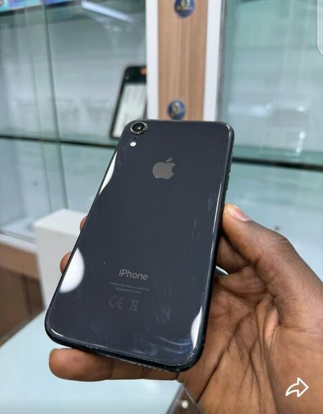 iPhone XR noir d'occasion